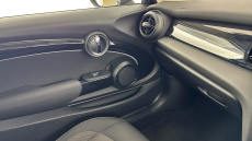 MINI Hatchback 1.5 Cooper Classic 3dr Auto Petrol Hatchback